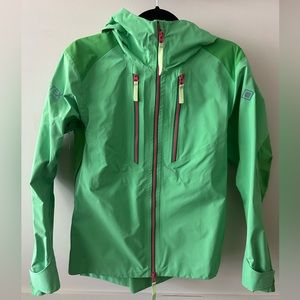 GORE-TEX PRO Women’s shell jacket size medium